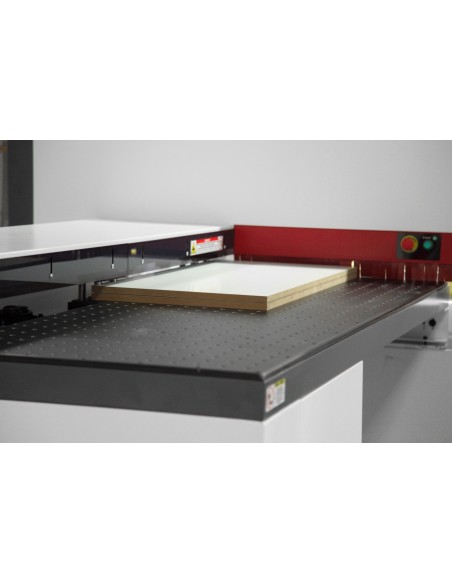 OMAKSAN CNC gręžimo centras HOLEMASTER 4000 D LINE
